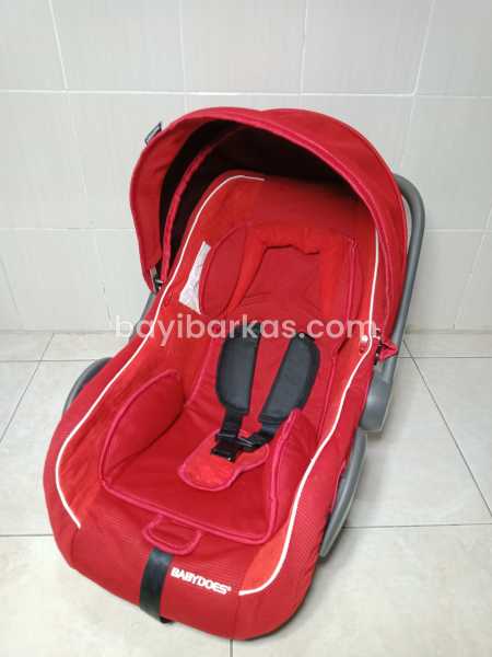 Carseat / kursi mobil Infant carier BABY DOES (merah) *Second (BP. KA)