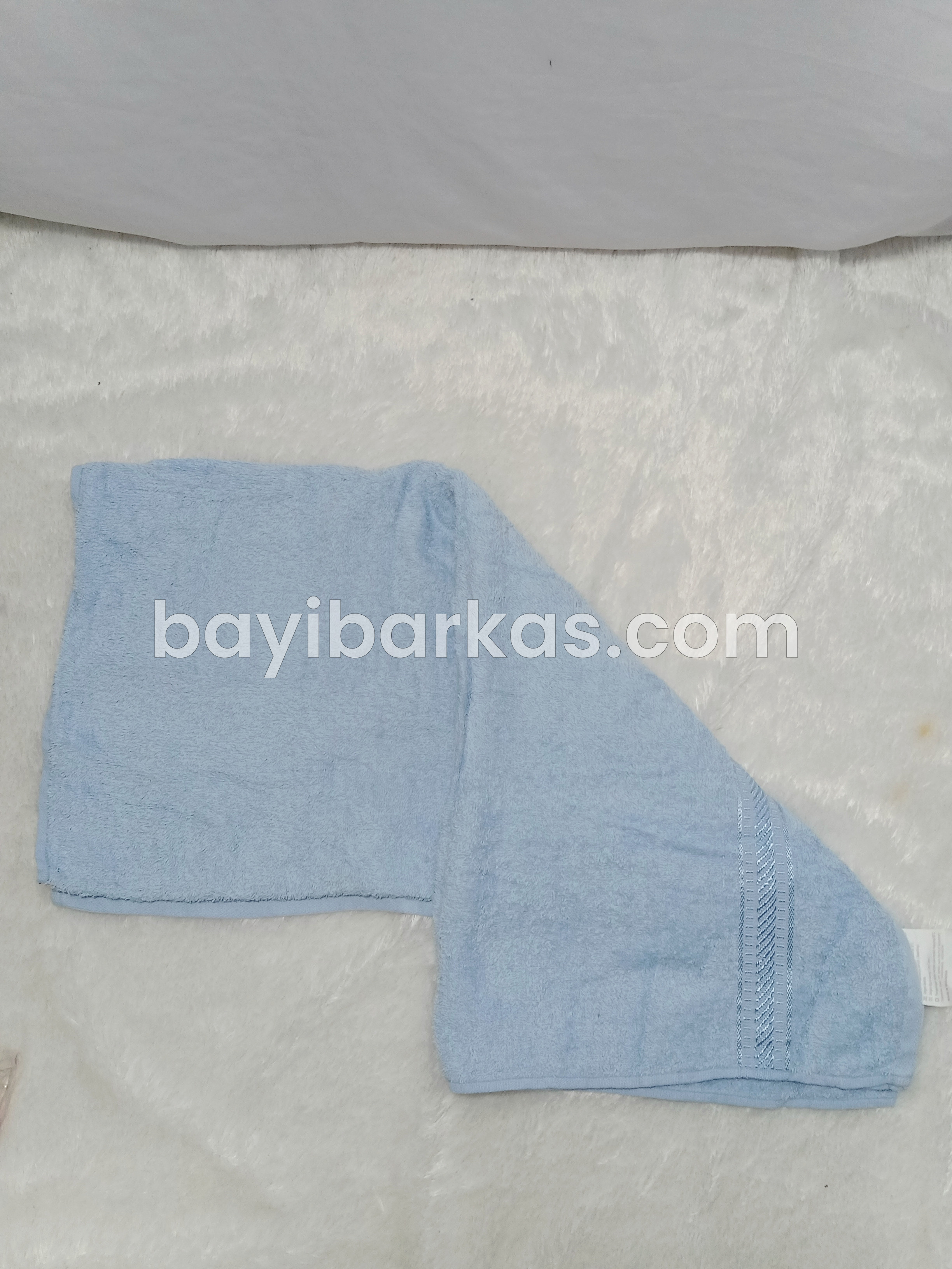 Handuk Tanggung  Dewasa merk Merah Putih (B) warna biru muda (EX-KADO)