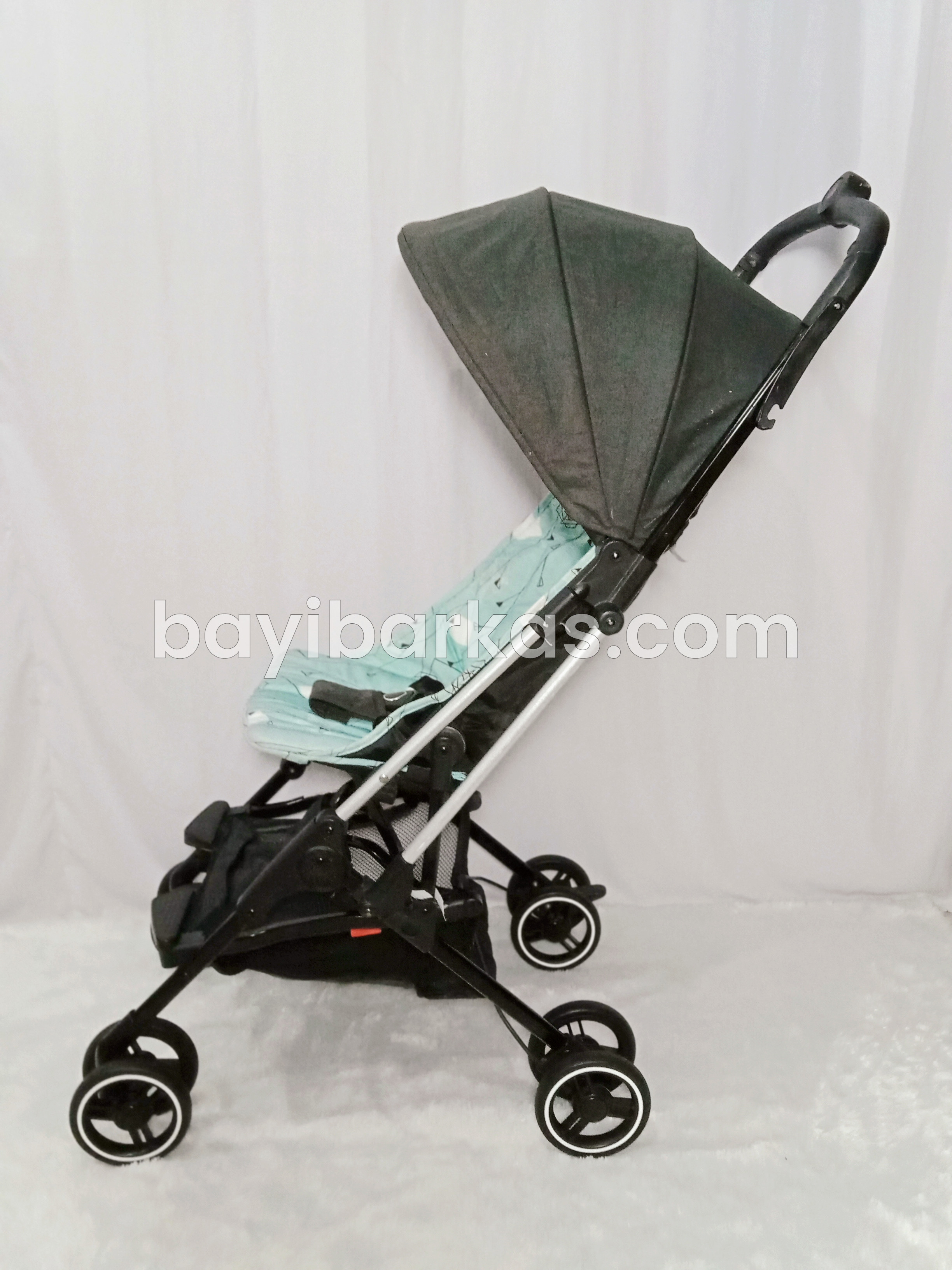 Stroller Cabin Size BABY HUGO *Second (BP. NA)