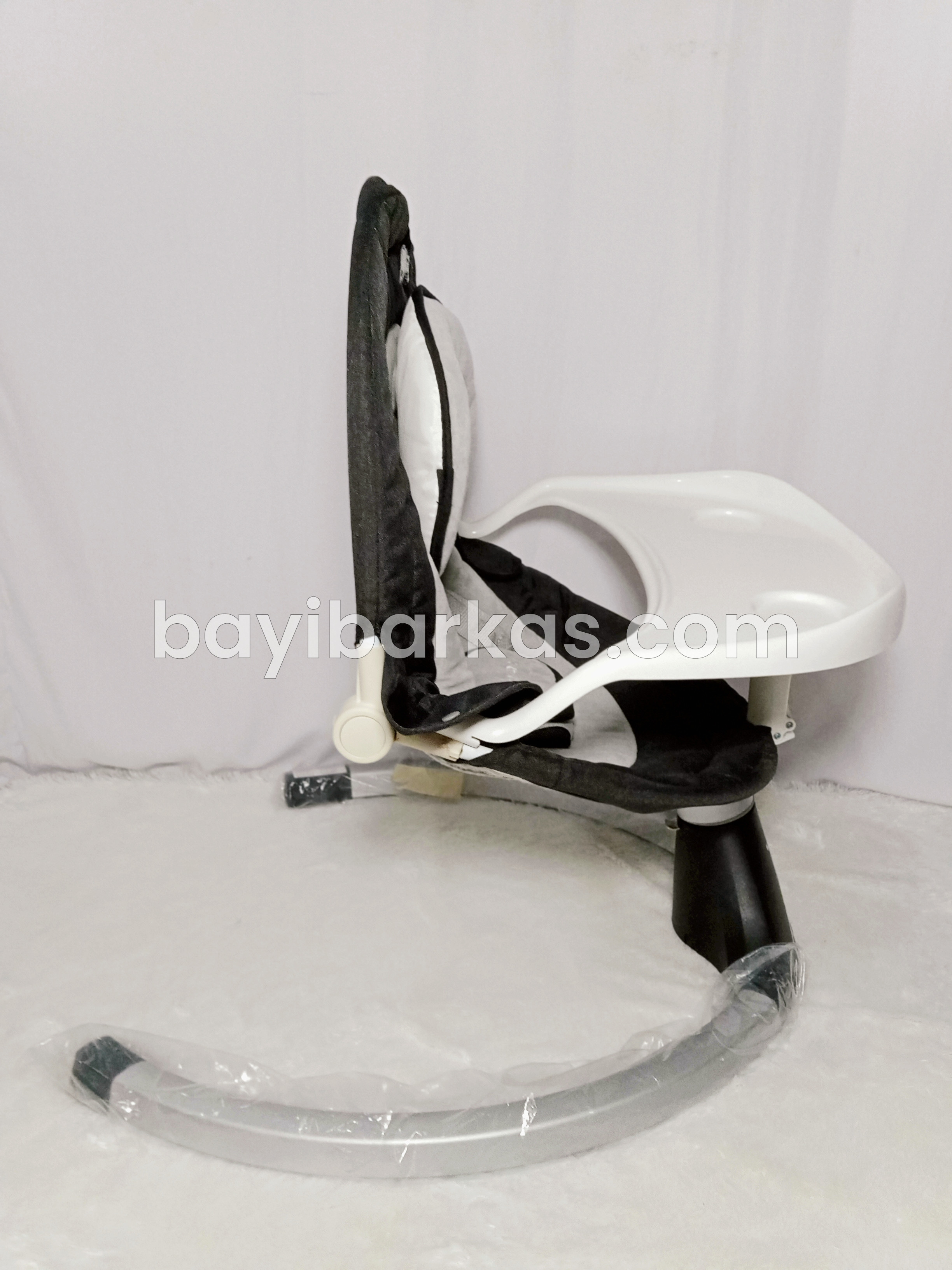 Baby Swing Automatic SUGAR BABY "HUG ME - 05 CHAIR WT" (BLACK) *SECOND (BP.MFA)