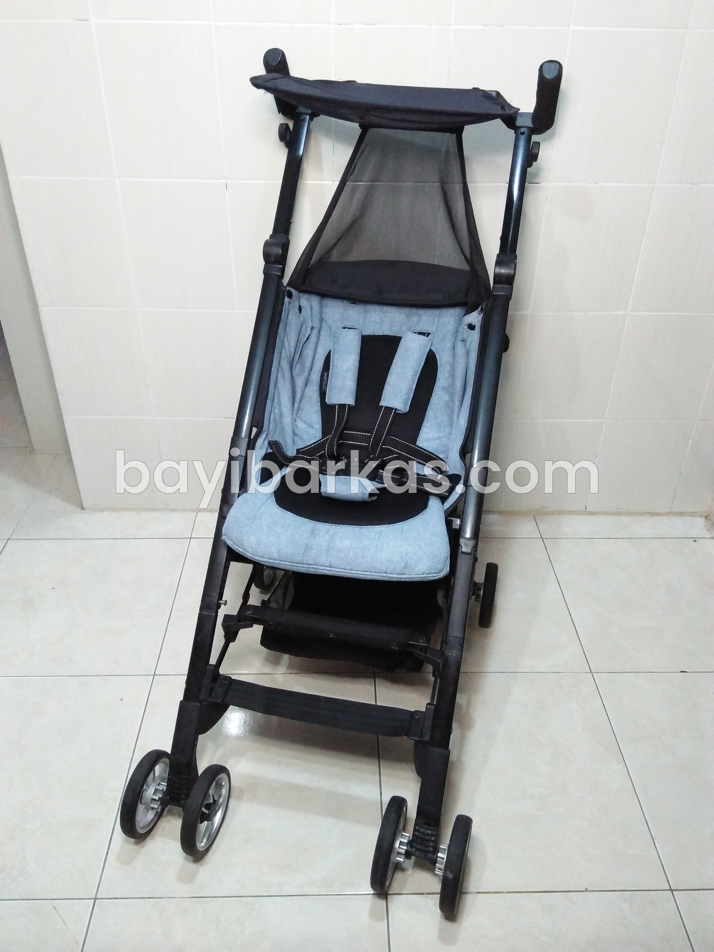 Stroller merk BABYELLE 'Revo' *Second