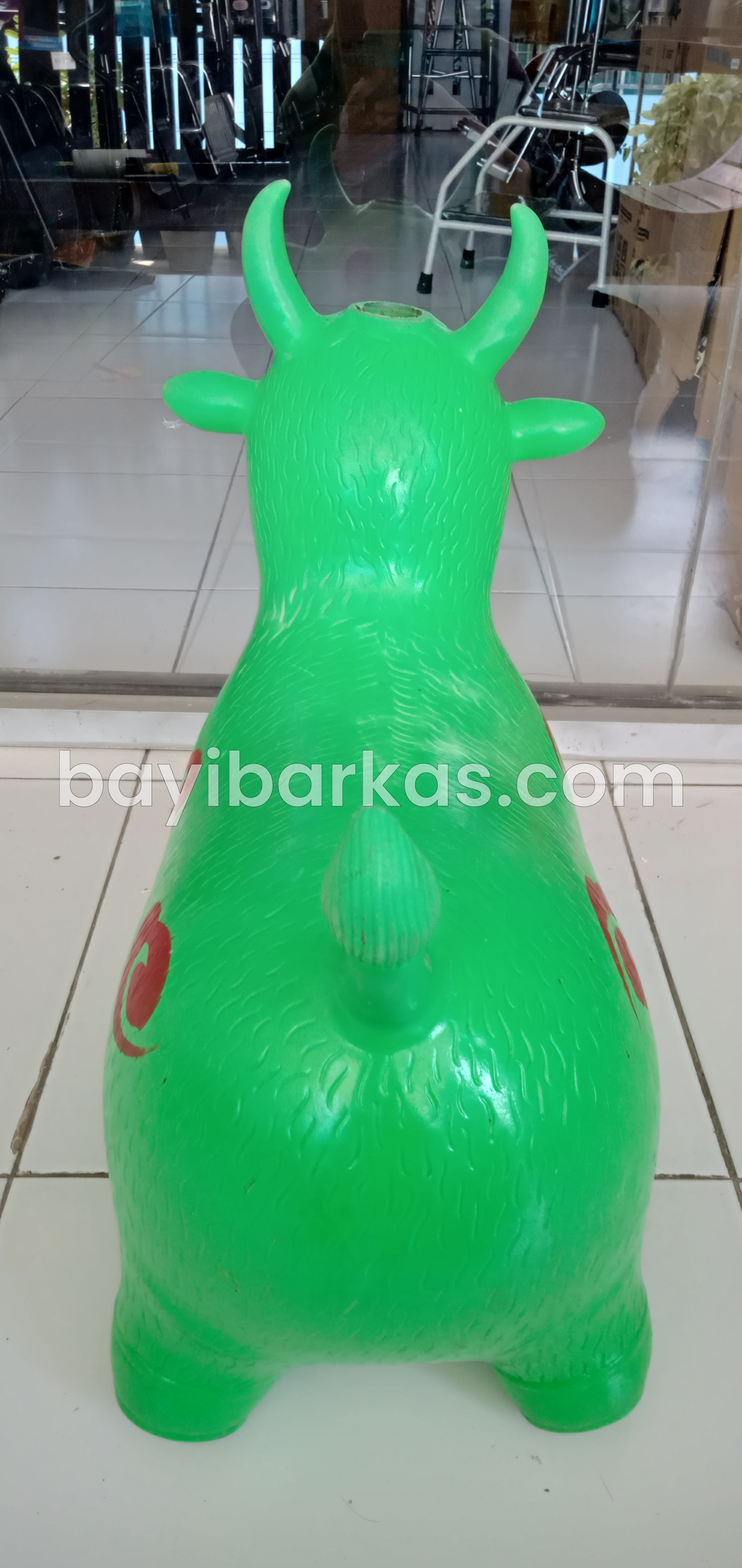 Mainan boneka sapi karet warna Hijau*Second