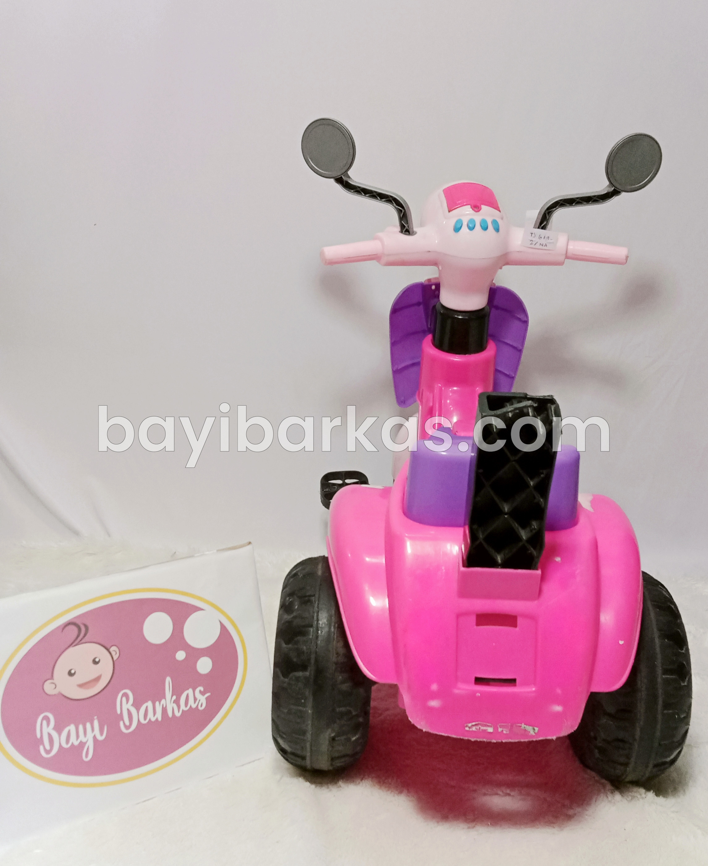 Sepeda Scooter Anak roda 3 warna Pink *Second 